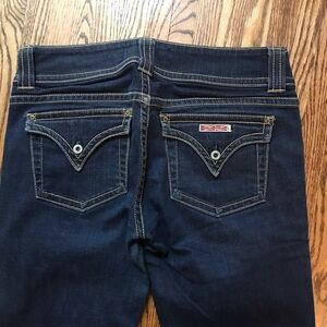 Hudson Low Cut Flare Jeans w Classic Back Pockets (makes your bum look fabulous)
